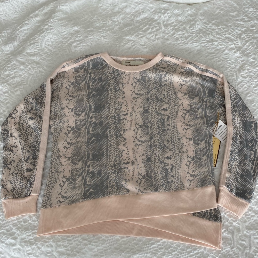 Snakeskin lounge top